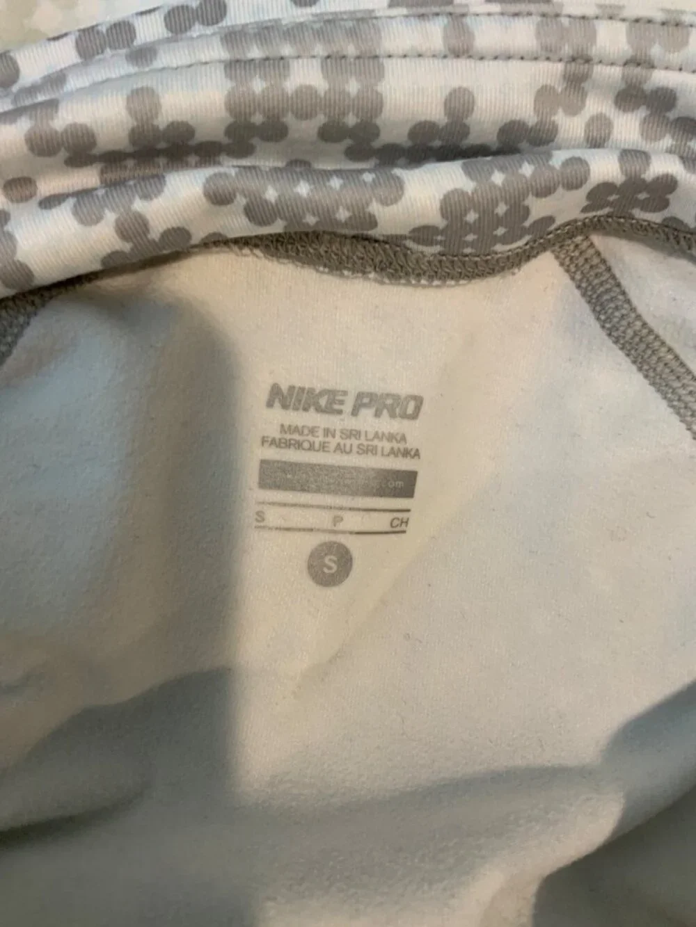 Nike Pro Silver White Geometric Half Zip Long Sleeve Top, Size S